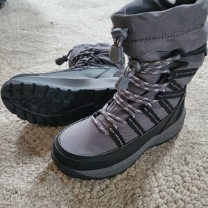 NEW-Never Worn Kids Lands End Snow Boots